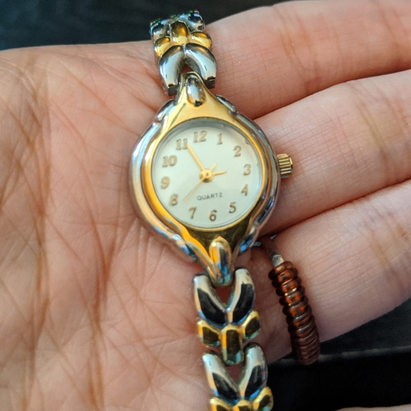 Vintage Gold and Silver Tone Watch - Picture 2 of 6